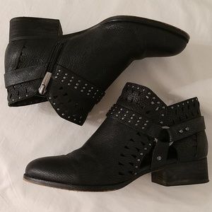 Vince Camuto "calley" leather sz 8 ankle booties
